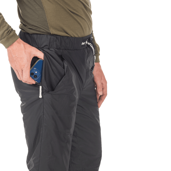Men's Wolf Moon Insulated Pants Pocket Detail